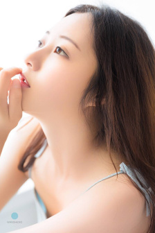 吃着她的小核桃